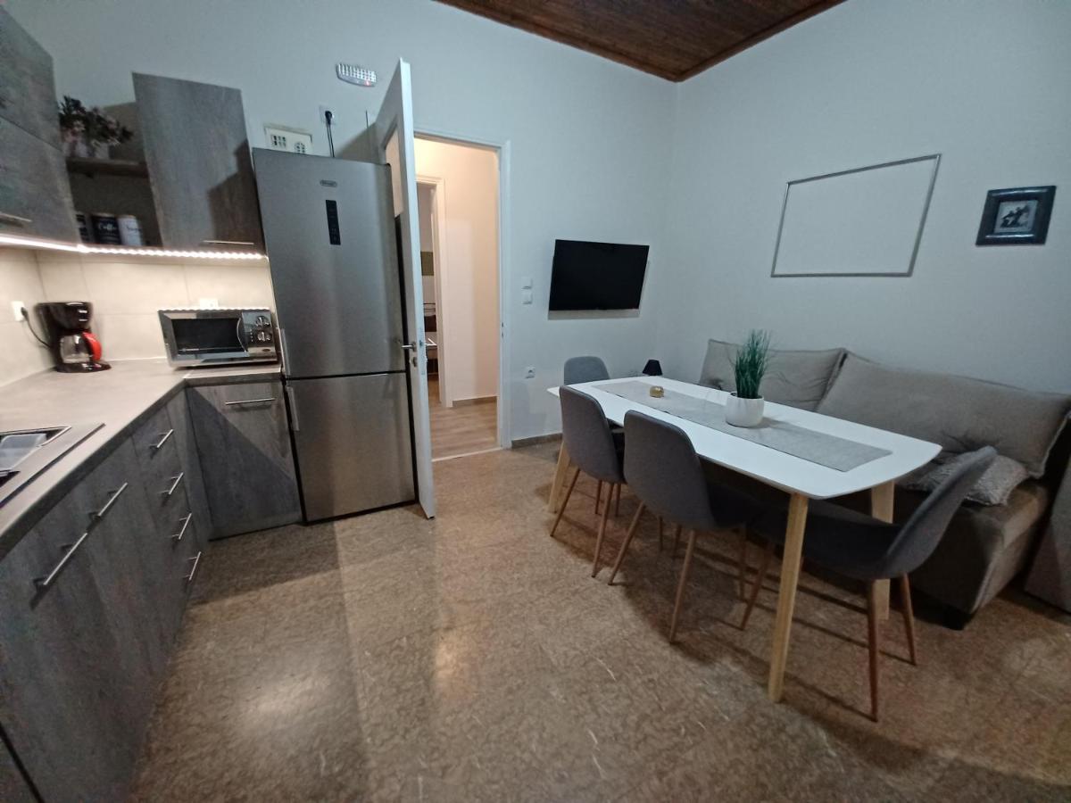 Beach House For Up To 9 People Near Olympia Katakolo Buitenkant foto