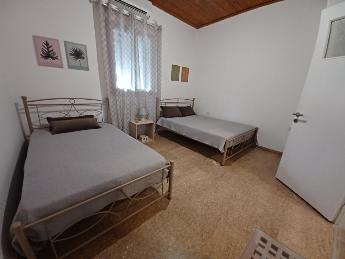 Beach House For Up To 9 People Near Olympia Katakolo Buitenkant foto